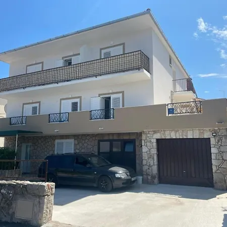 Apartment Tonka - 150 M From *