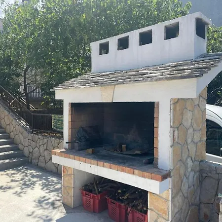Apartment Tonka - 150 M From