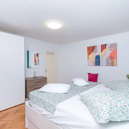 Apartamento Tonka *